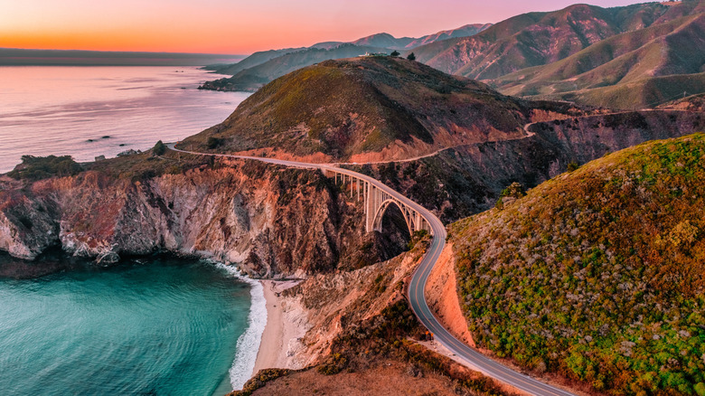 Bixby Bridge on Highway 1 and Big Sur along Pacific Ocean coast
