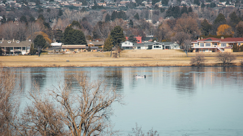 A boat on the Columbia River in front of Pasco, Washington
